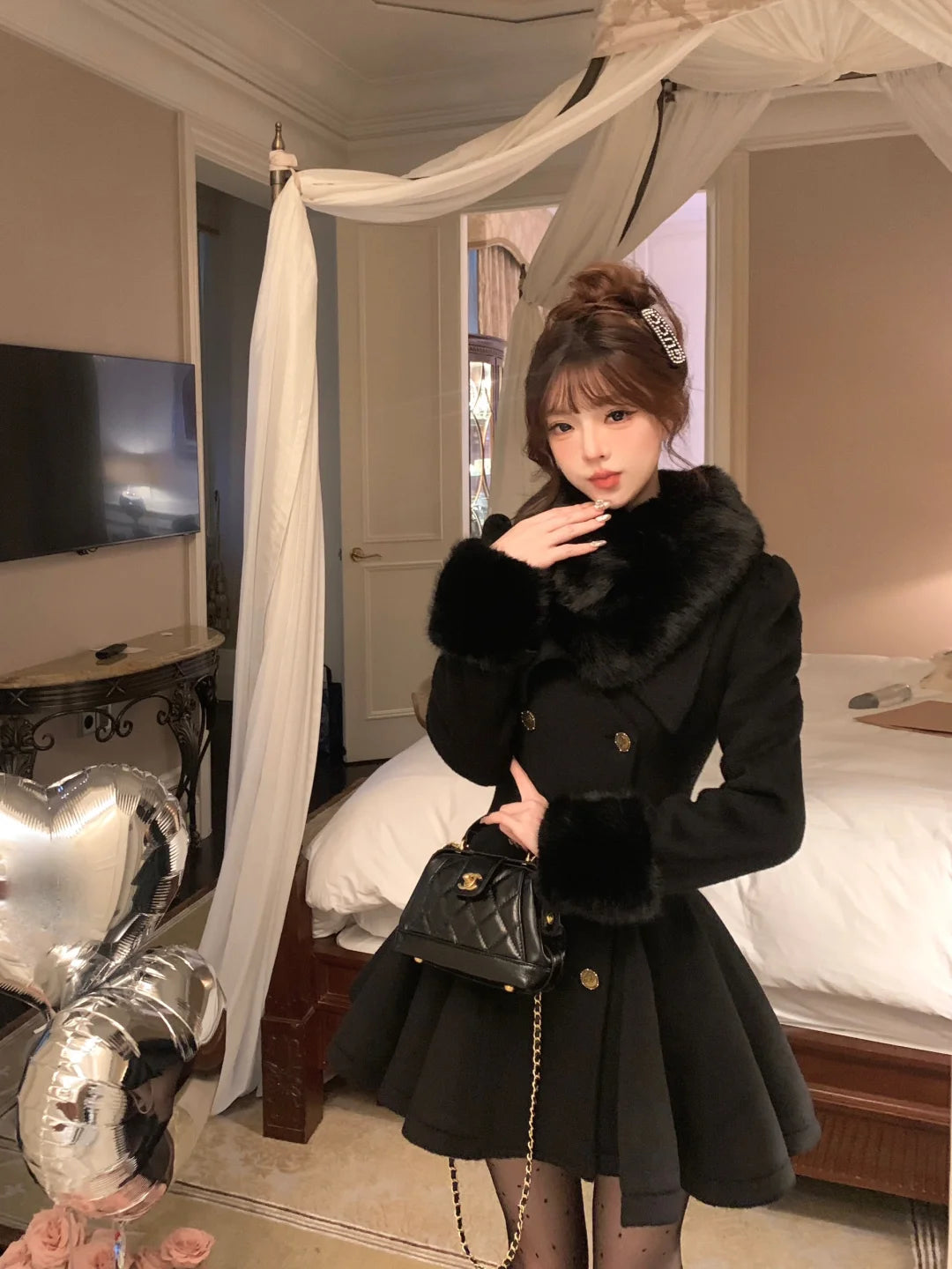 Lazy Girl Hepburn Prologue Black White Fur Collar Coat