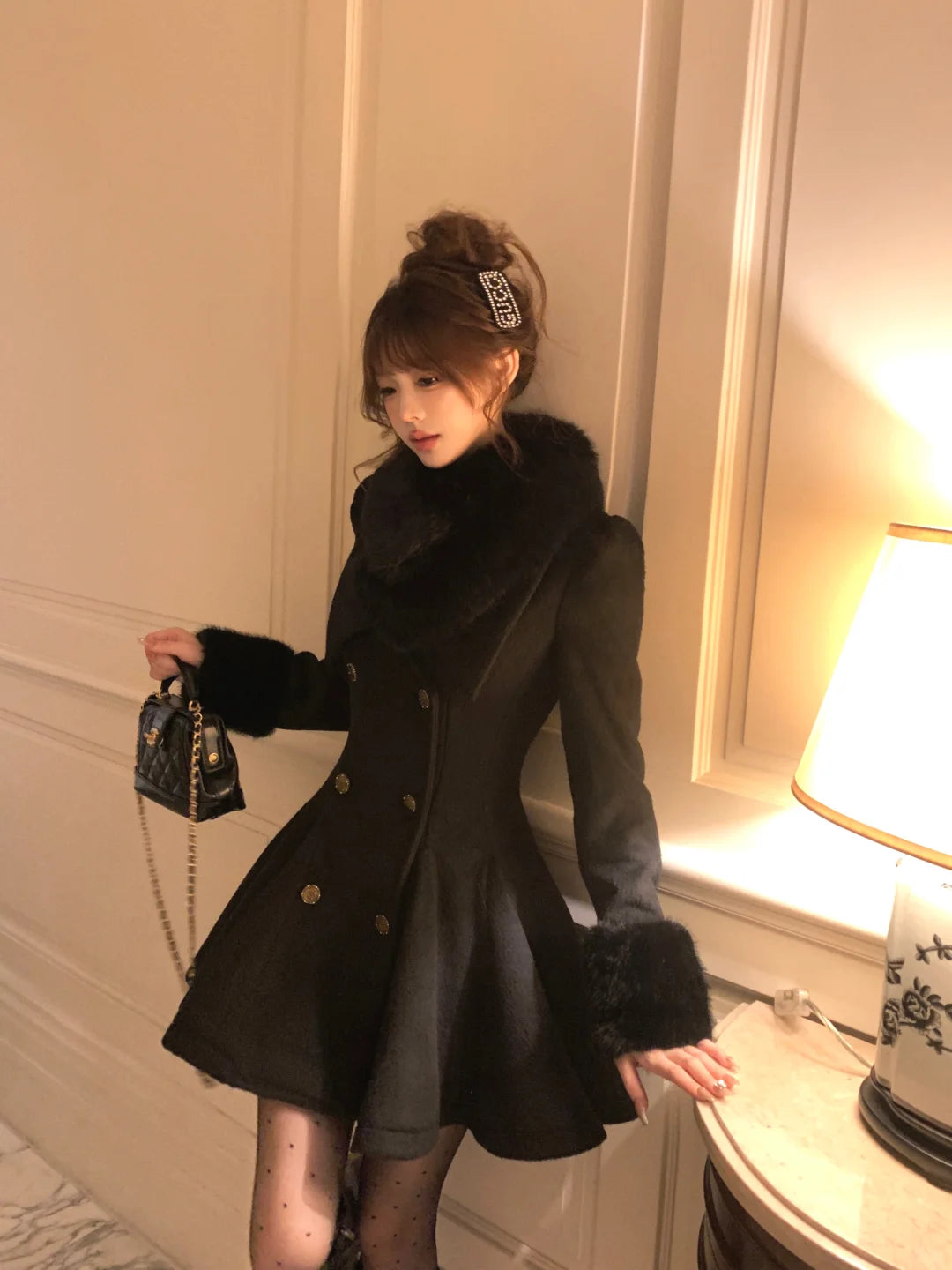 Lazy Girl Hepburn Prologue Black White Fur Collar Coat