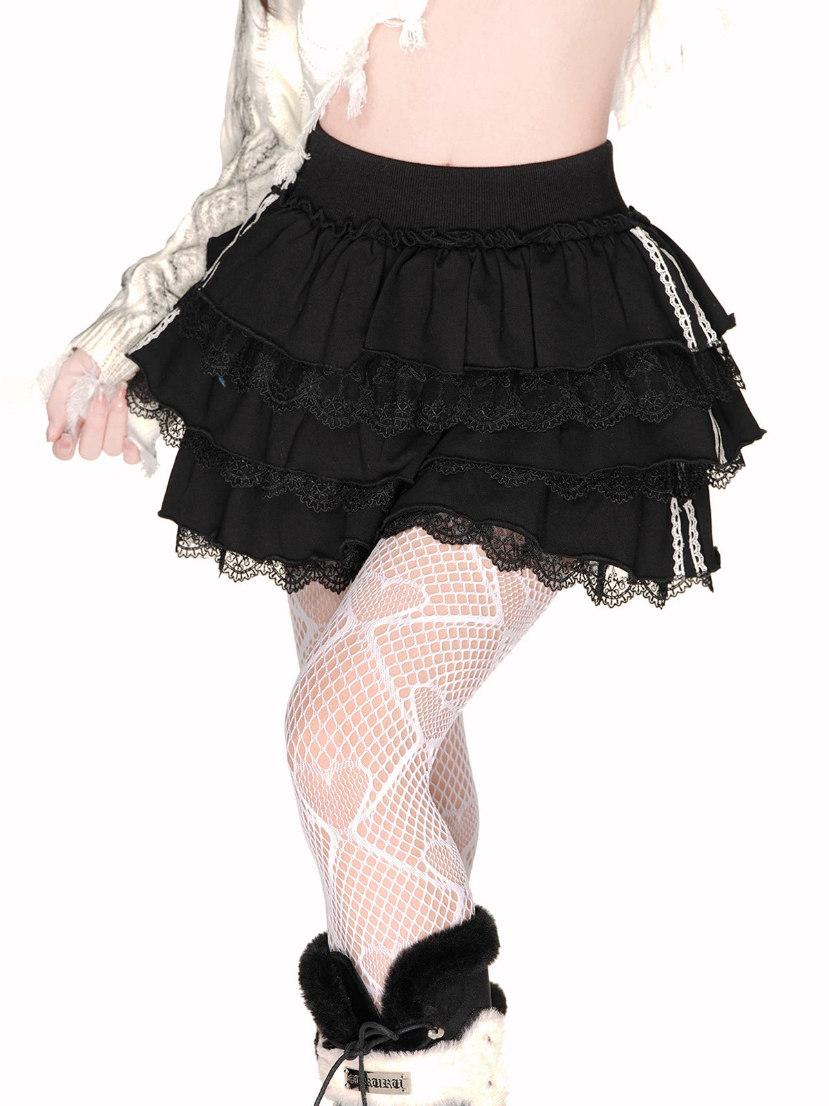 Young Eyes Muse Cake Lace White Black Short Skirt