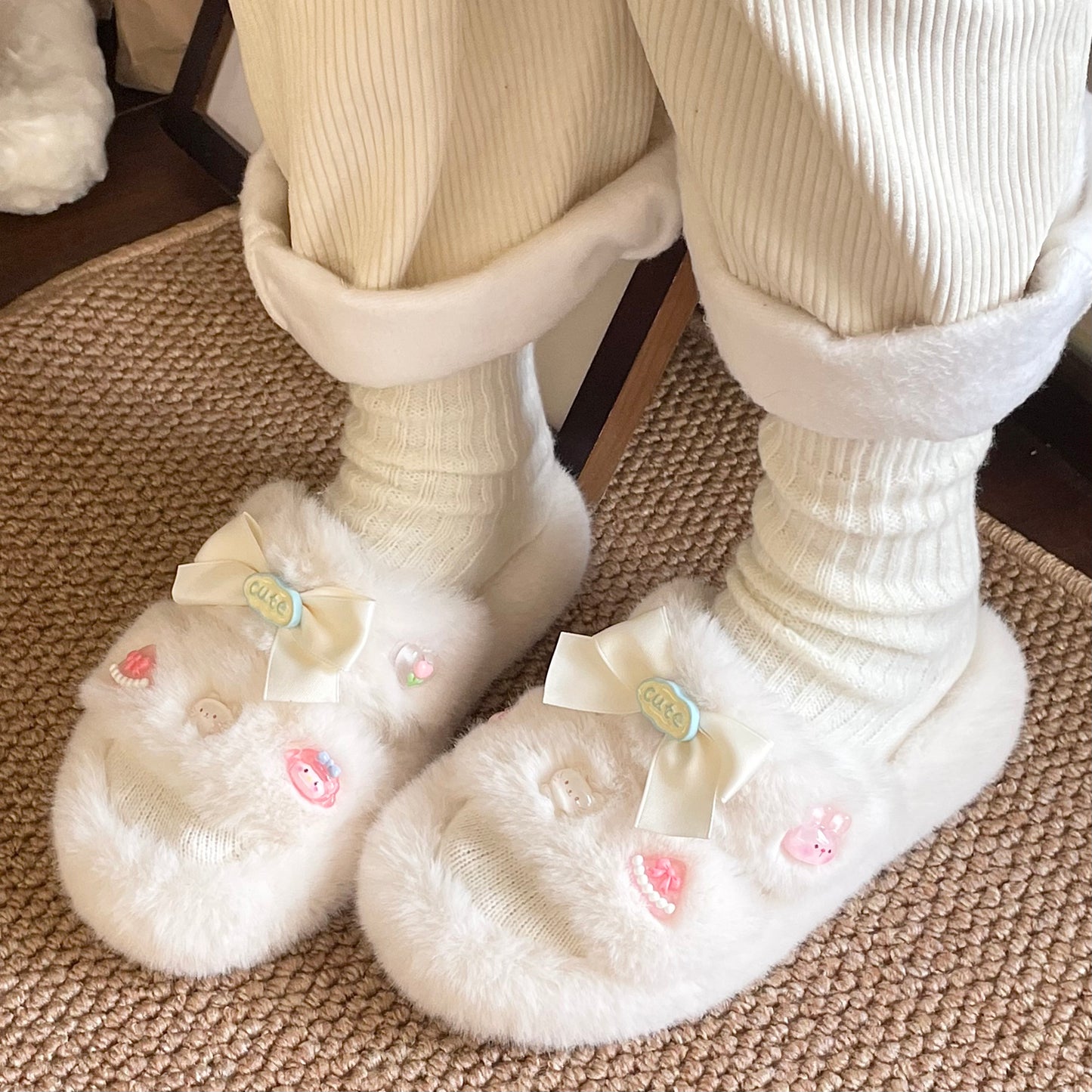 Decorative Cartoon Bow White Plush Fluff Slippers Shoes