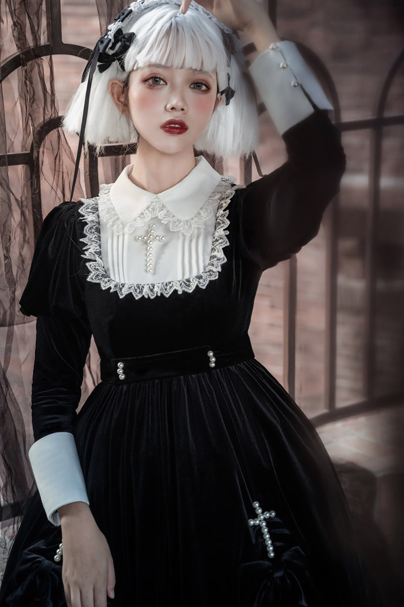 Cross Hymn Black Gothic Lolita Long Sleeve Velvet Dress