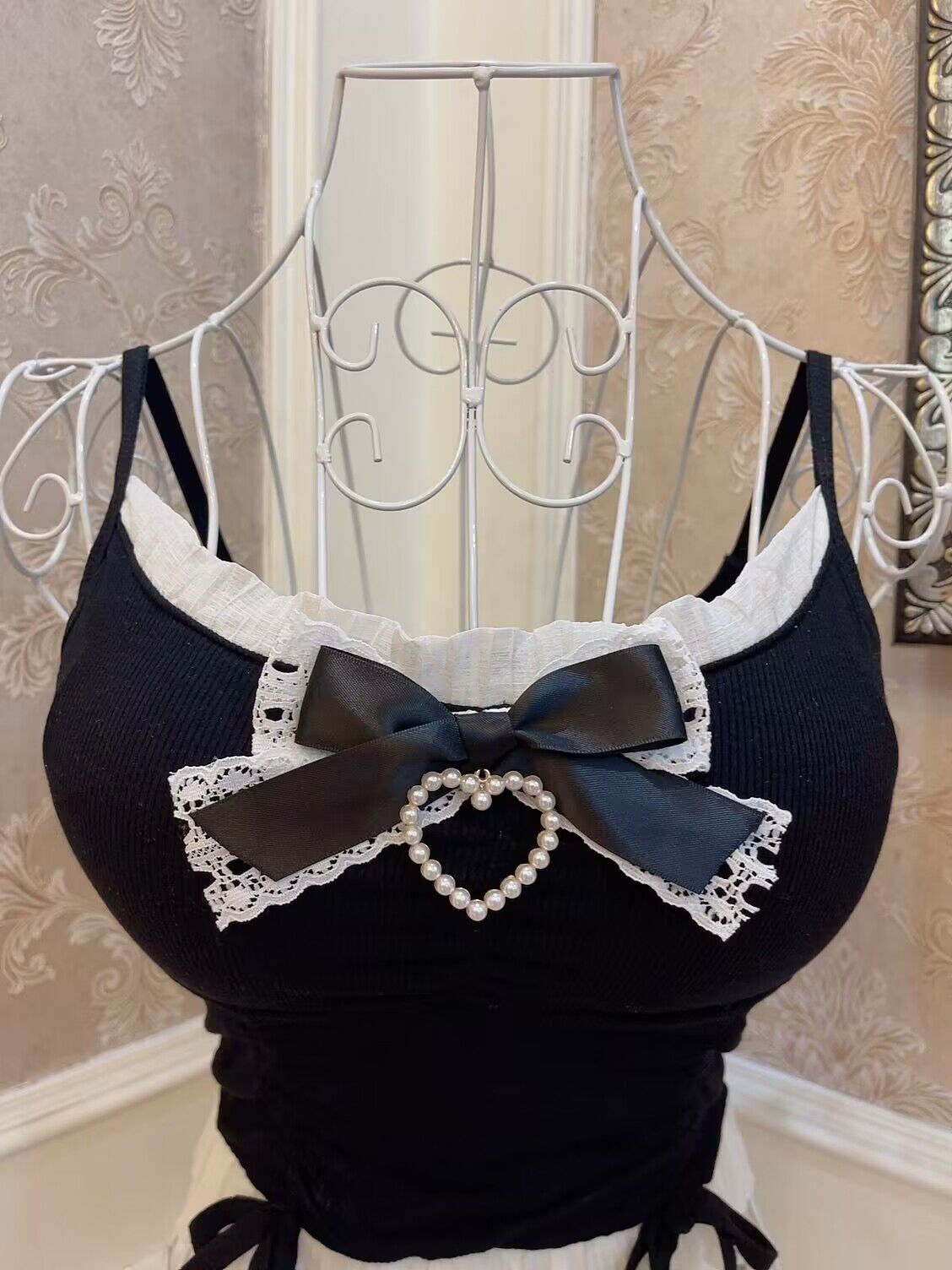 Sweetheart Princess Lace Bow Heart Black Camisole Top