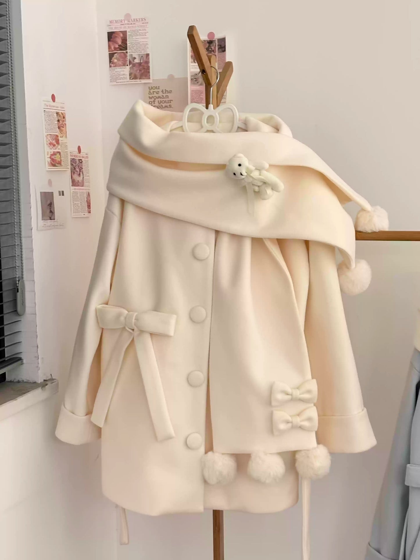 Platycodon Snow Bear Scarf Blue Cream Pink Black Red Wool Jacket Coat