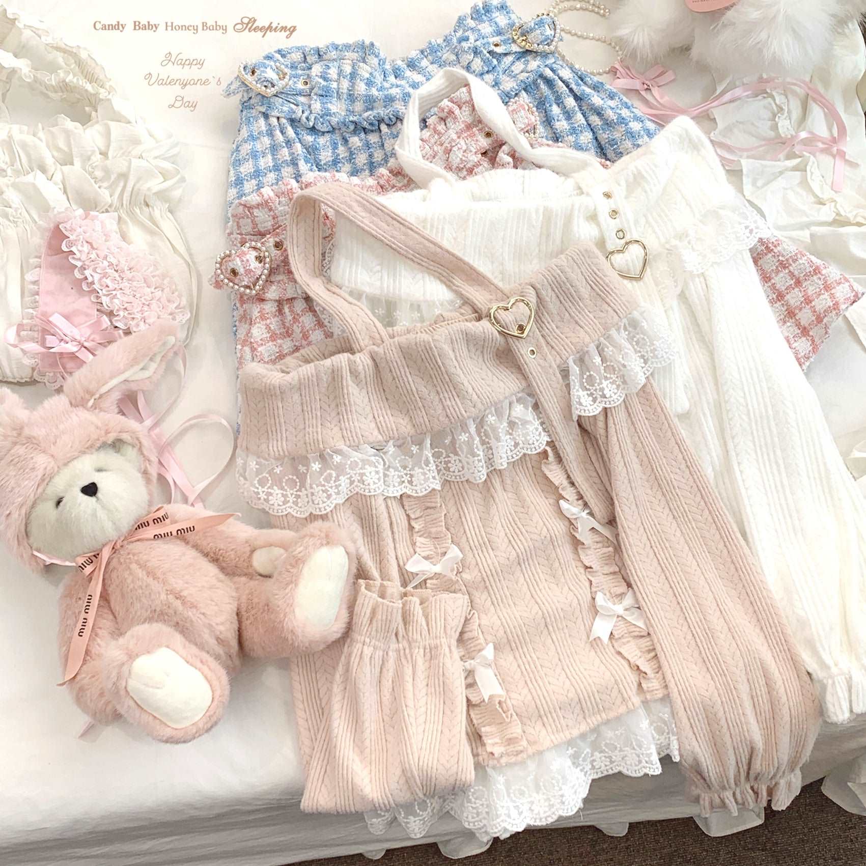 Dormir Doll Sweet Pink & White Off Shoulder Halter Neck Soft Lace Sweater