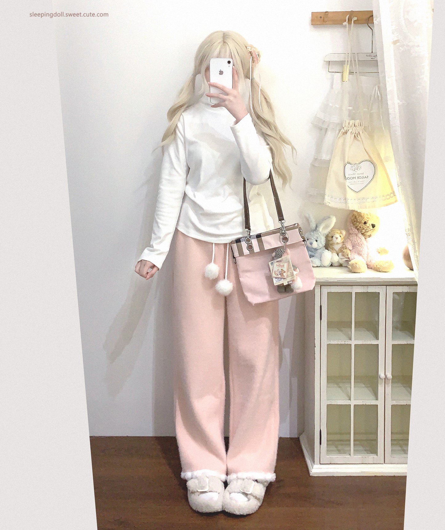 Dormir Doll Pompom Winter White Cream Pink Blue Elastic Waist Pants