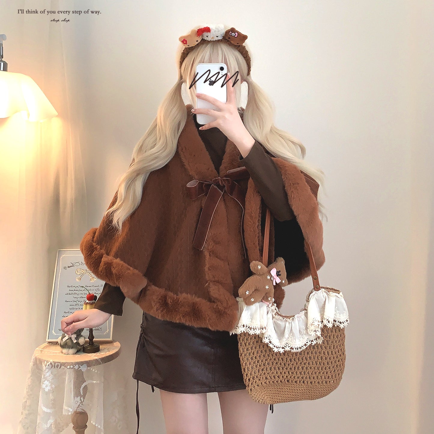 Dormir Doll Snow Brown Red Blue Cream Fur Cape