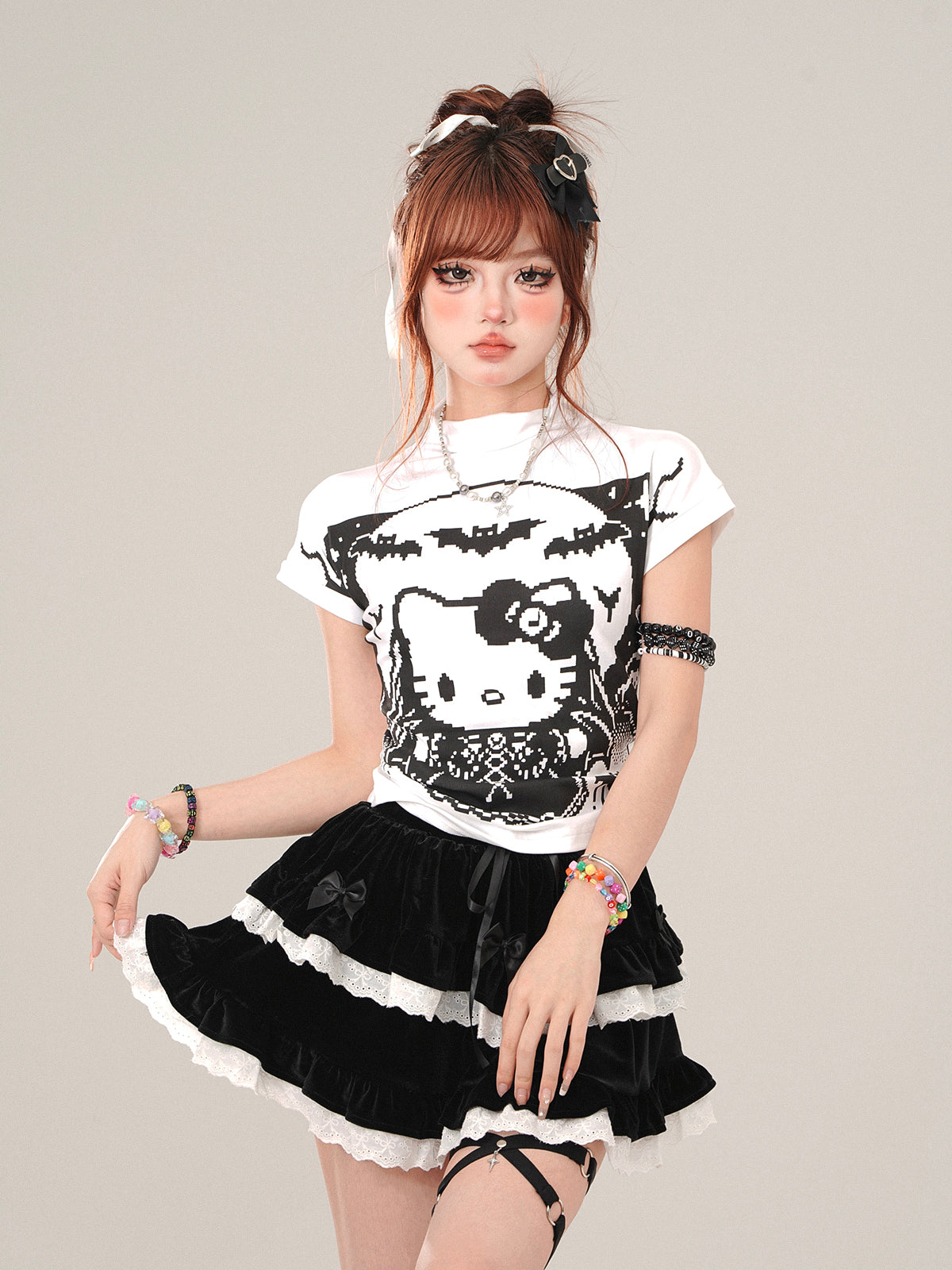 Young Eyes Ghost Bride Kitty Black White T-shirt Top