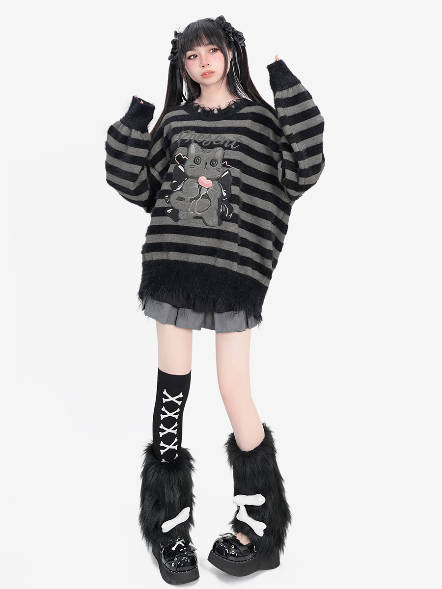 Round Neck Fuzzy Gray Black Striped Cat Sweater