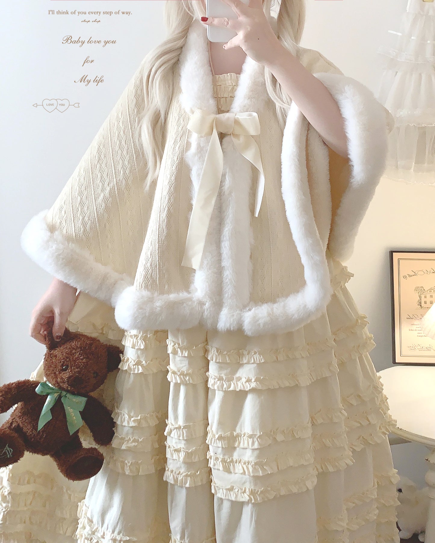 Dormir Doll Snow Brown Red Blue Cream Fur Cape