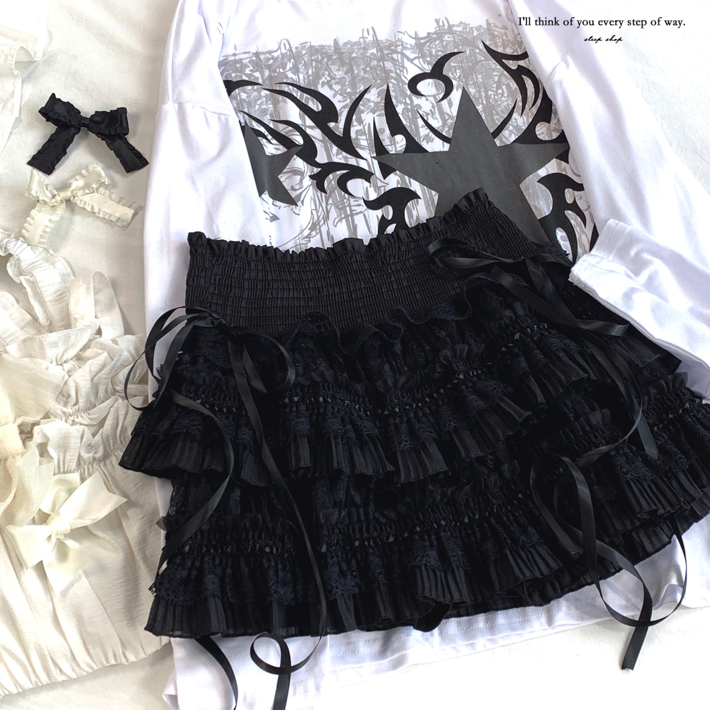 Dormir Doll Falling Girl Lace White Black Ruffle Skirt