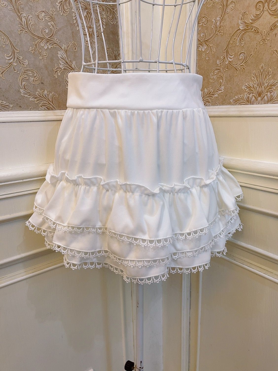 Sweetheart Princess Lace Bow Ruffled Cake White Skirt