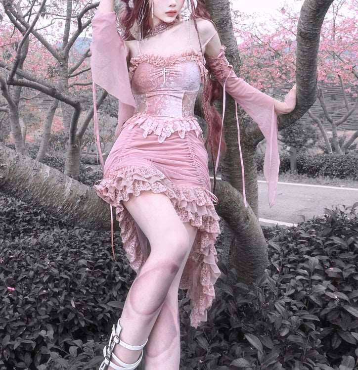 Guardian of Sakura Tress Gothic Lace Velvet Pink Suspender Dress