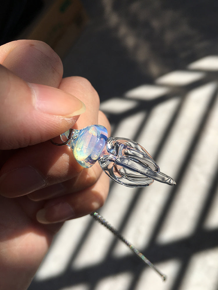 Pretty Crystal Transparent Handmade Jellyfish Ocean Power Energy Chains Necklace Pendant